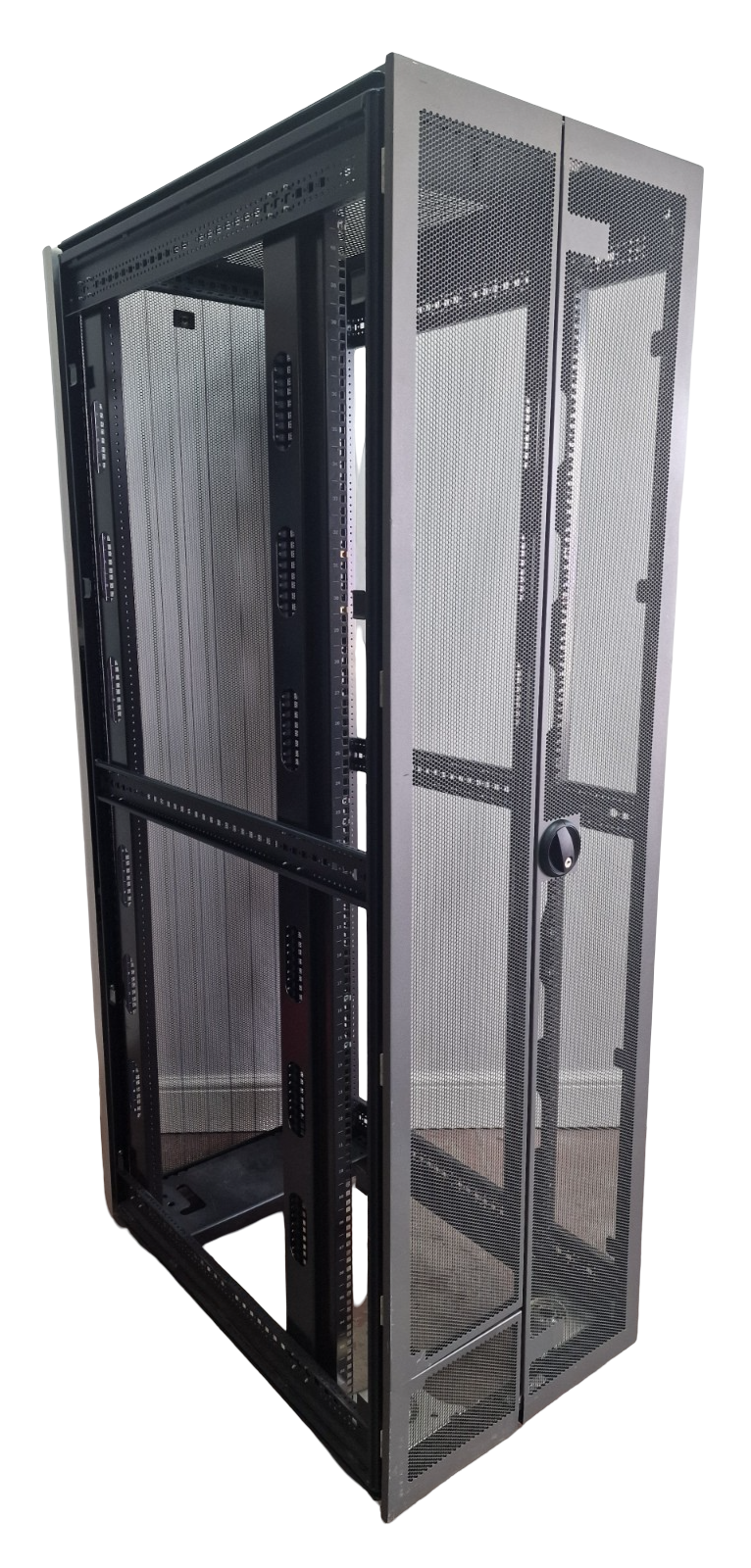 HP 10642 G2 42U Server Rack Cabinet Enclosure With Front + Rear Doors No Sides