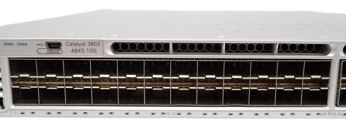 Cisco Catalyst WS-C3850-48XS-S 48x 1/10Gb SFP+ + 4x 40Gb QSFP+ F2B IPBASE Switch