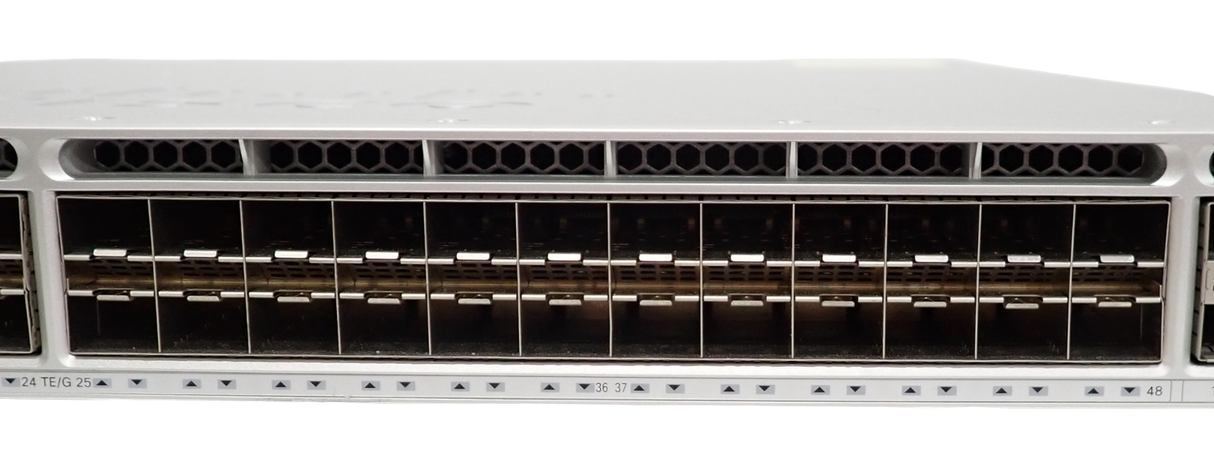 Cisco Catalyst WS-C3850-48XS-S 48x 1/10Gb SFP+ + 4x 40Gb QSFP+ F2B IPBASE Switch