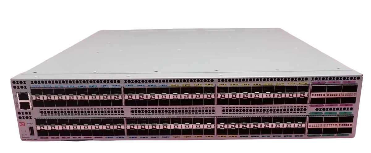 Brocade VDX 6940-144S XBR-VDX6940-64S-AC-F 96x 10GbE SFP+ 12x 40Gb QSFP+ Switch