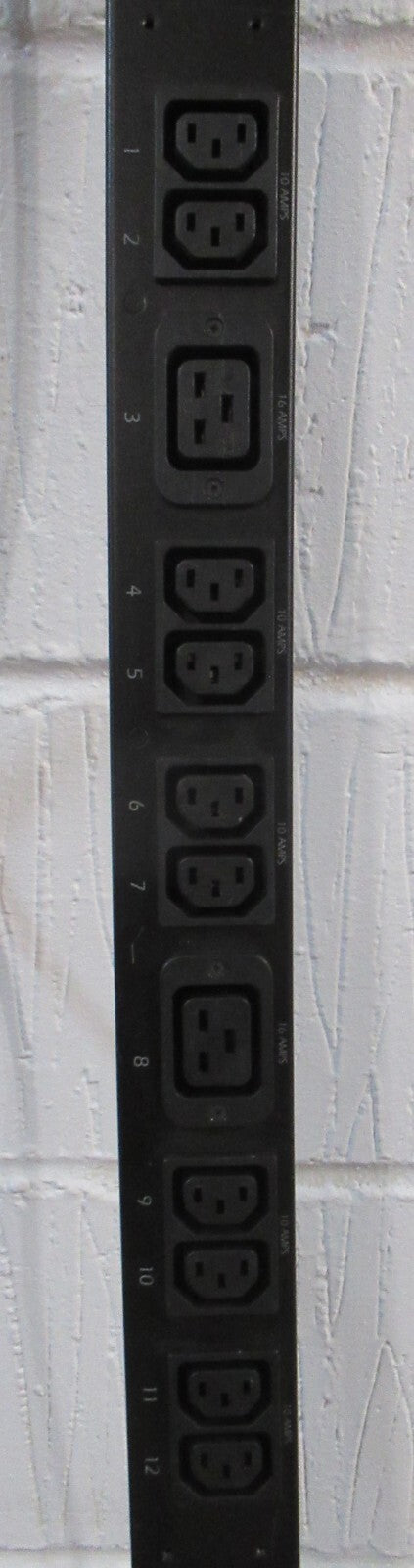 APC AP7852 20xC13 4xC19 ZeroU Switched Rack PDU Power Distribution Unit 230V 16A