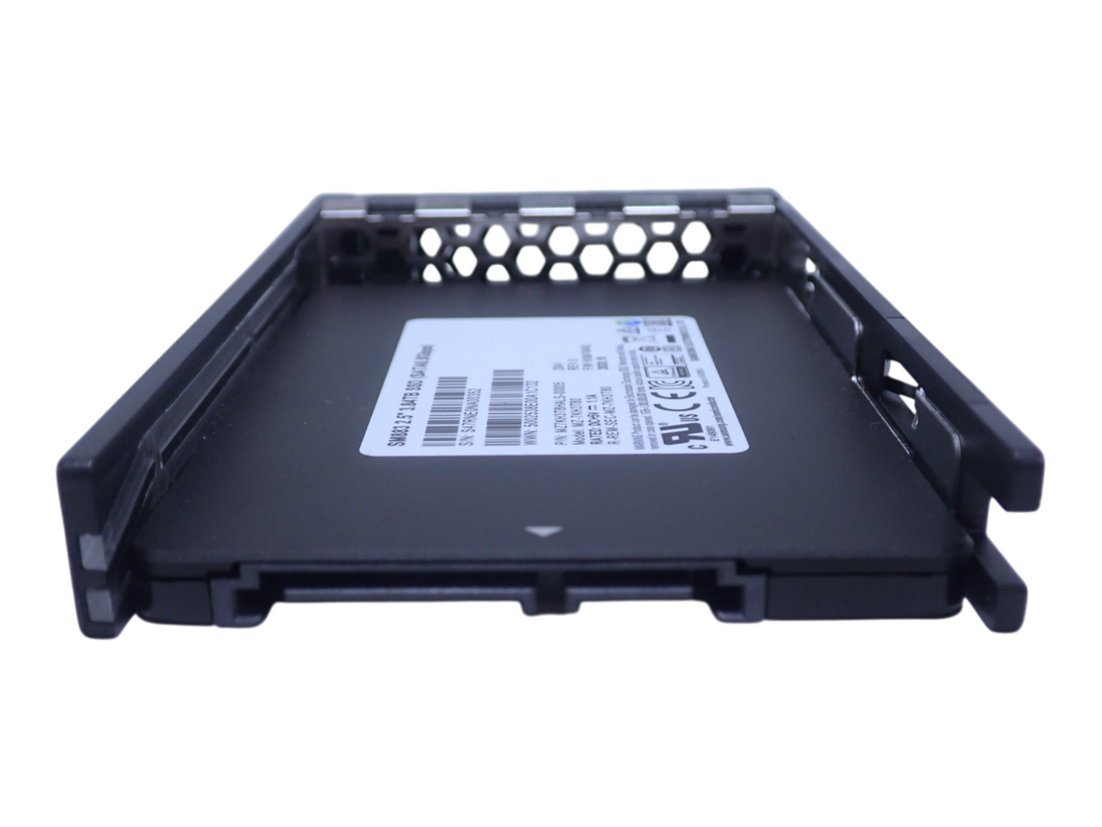 NEW Fujitsu 3.84TB SATA 6G Mixed Use 2.5" SFF SSD SM883 S26361-F5588-L384