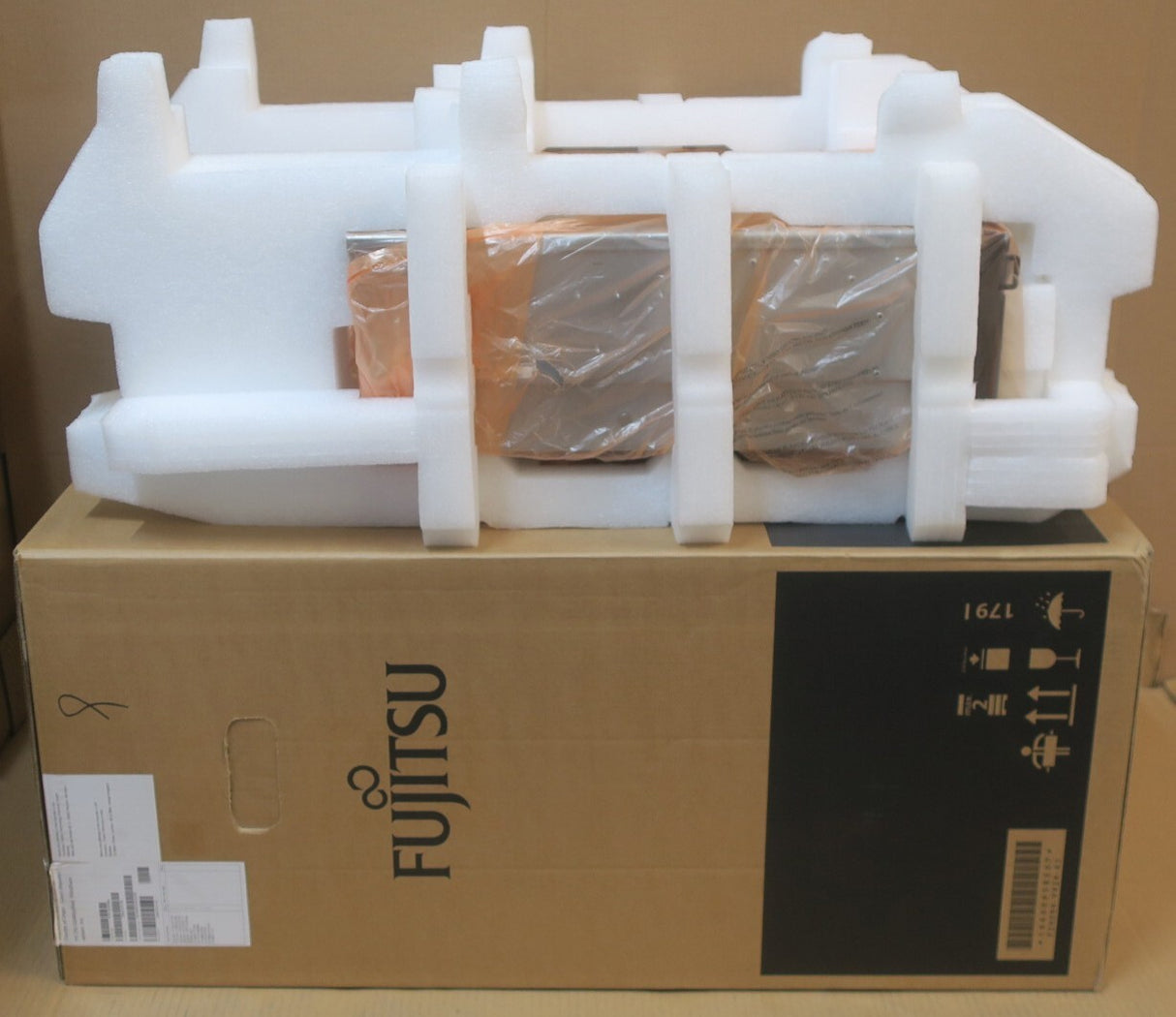 NEW Fujitsu Primergy TX1330 M5 4LFF CTO Rack Server