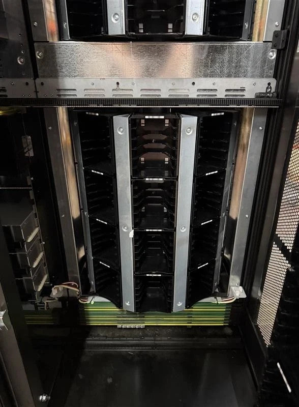 Quantum Scalar i6000 Tape Library + Expansion Module + 15x LTO-8 FC Drives