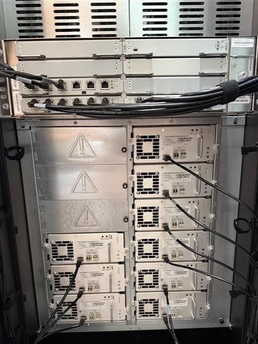 Quantum Scalar i6000 Tape Library + Expansion Module + 15x LTO-8 FC Drives
