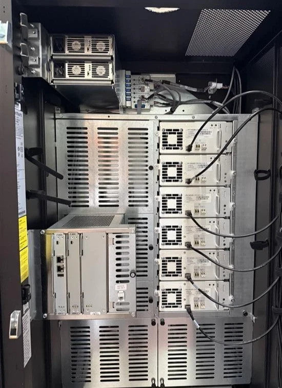 Quantum Scalar i6000 Tape Library + Expansion Module + 15x LTO-8 FC Drives