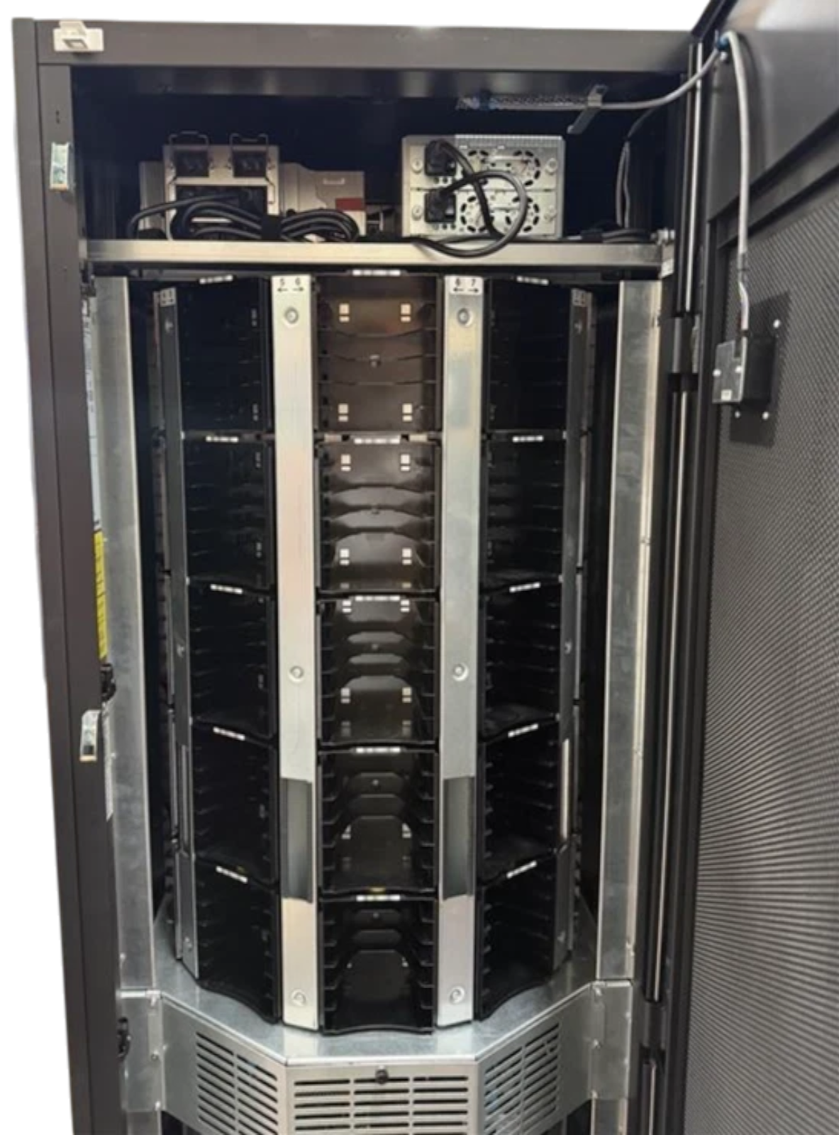 Quantum Scalar i6000 Tape Library + Expansion Module + 15x LTO-8 FC Drives