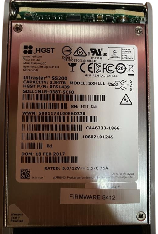 Fujitsu Eternus 3.84TB 12G SAS MU 2.5" SFF SSD CA07670-E896 CA46233-1866