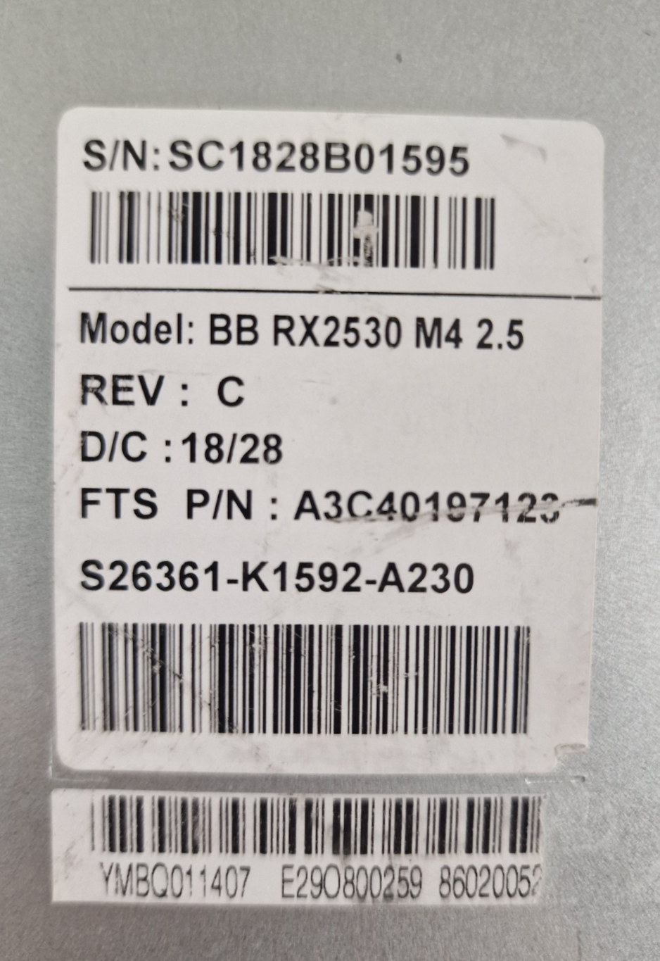 Fujitsu Primergy RX2530 M2 2x Scalable CPU 24-DIMM 8x 2.5" Bay CTO 1U Server