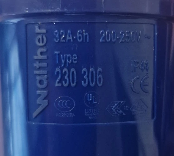 APC AP7822B 16-Way 12x C13 4x C19 Outlet 2U Rackmount 32A 1PH Metered PDU