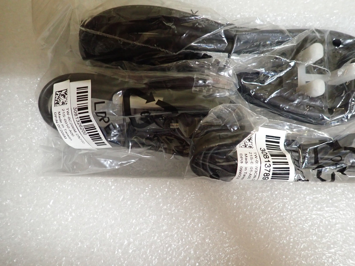 New Dell PowerSwitch Z9432F-ON RA 32-Port 400GbE m/rate switch with OS10 4GK49