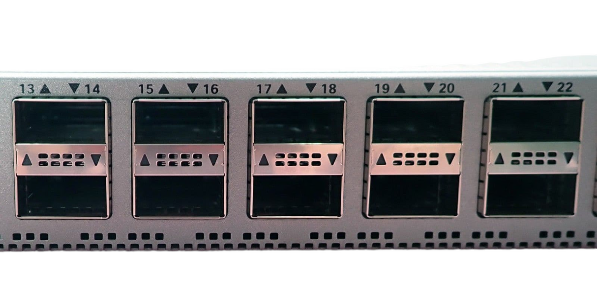 Cisco Nexus N9K-C9332C 9332C 32x 40/100GbE QSFP28 2x 10GbE SFP+ L2 1U B2F Switch