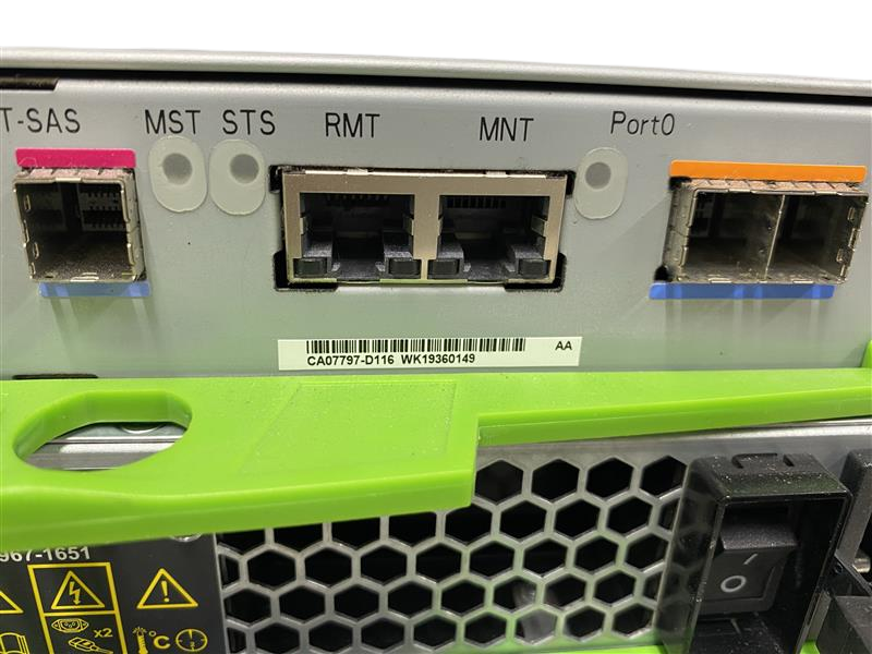 Fujitsu Eternus DX60 S4 24SFF Dual Controller Storage Array 2x Controller 2x PSU