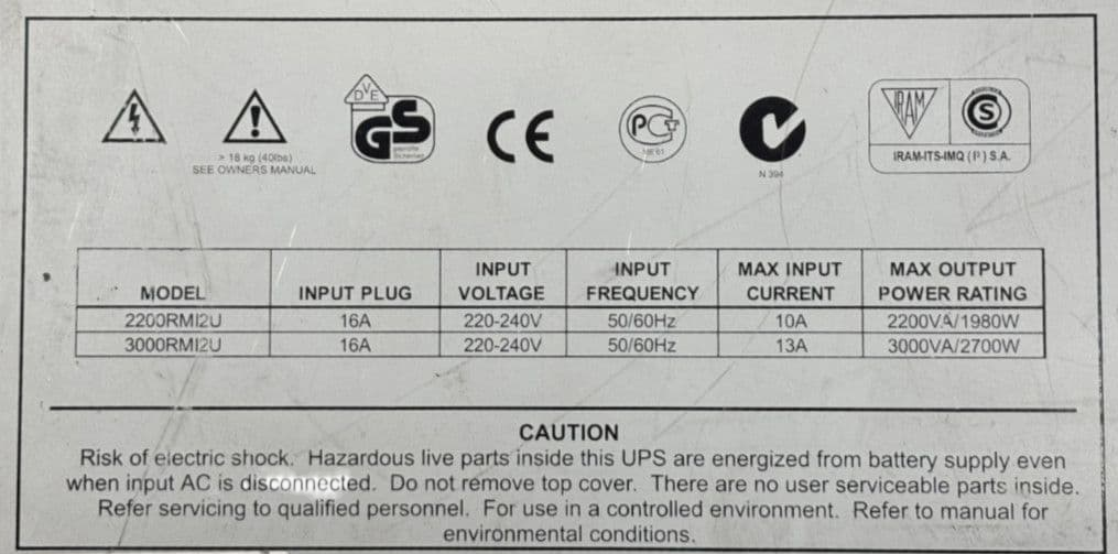 APC SUA3000RMI2U Smart-UPS 3000VA 2700W 230V 8xC13 1xC19 UPS+ AP9617 + New Cells