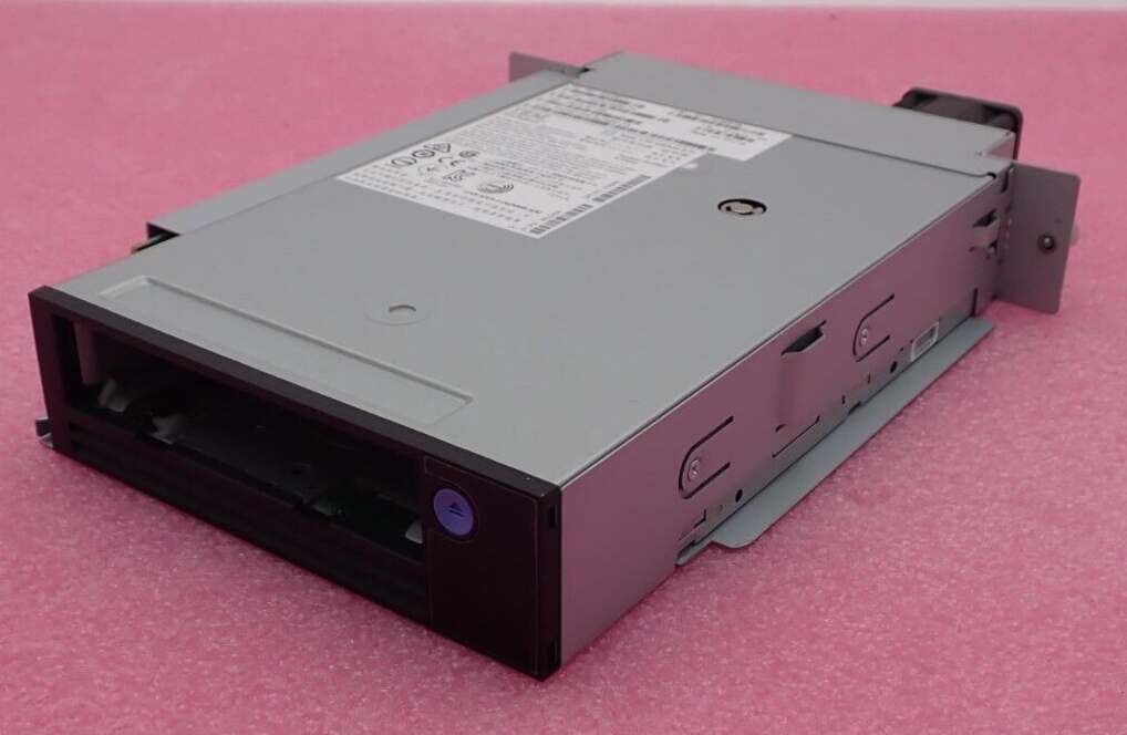 IBM Quantium Scaler i40/i80 LTO-6 SAS HH Tape Drive 3-07027-01 (6.25TB/2.5TB)