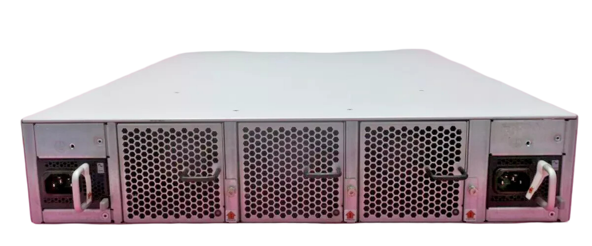 Dell Brocade 6520 96x 16G SFP+ FC SAN Switch (96-Active) X9KG1 DL-6520-48-16G-R
