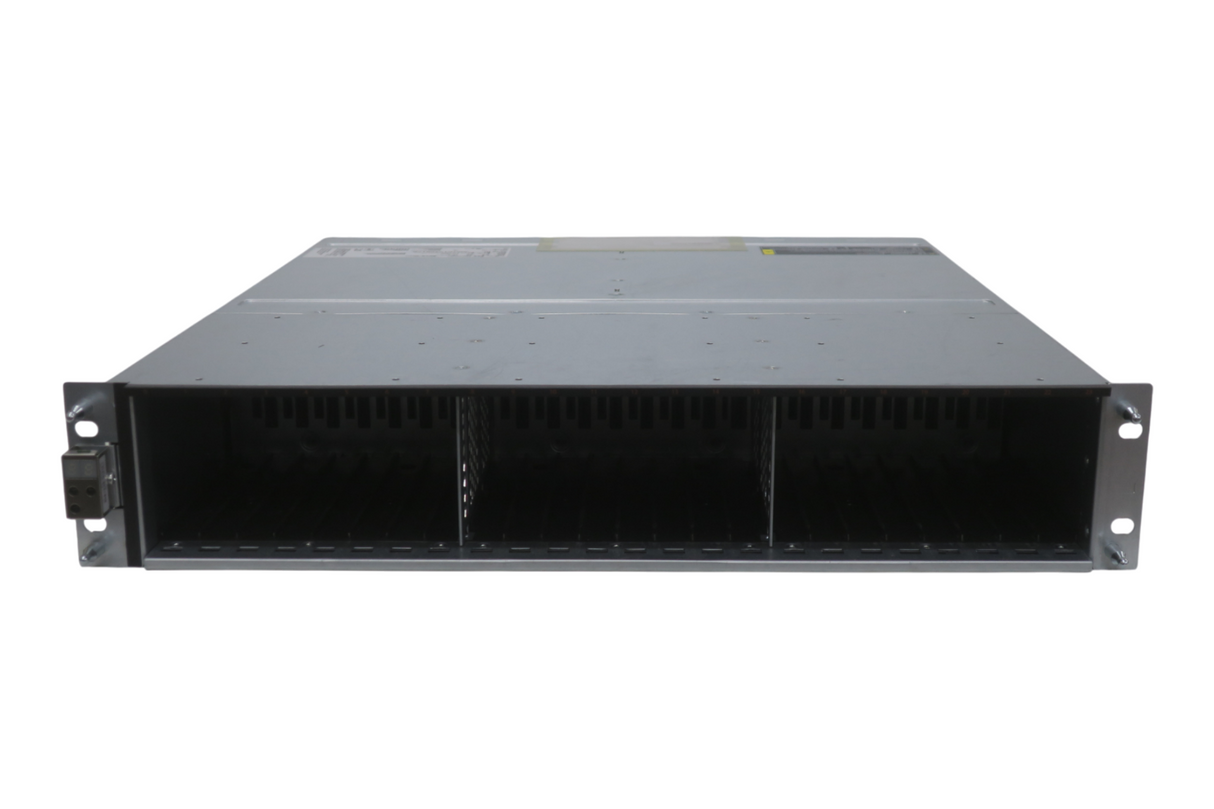 Fujitsu Eternus DX200 S4 24-Bay 2.5" SFF Expansion Array+ 2 x CA05967-1610