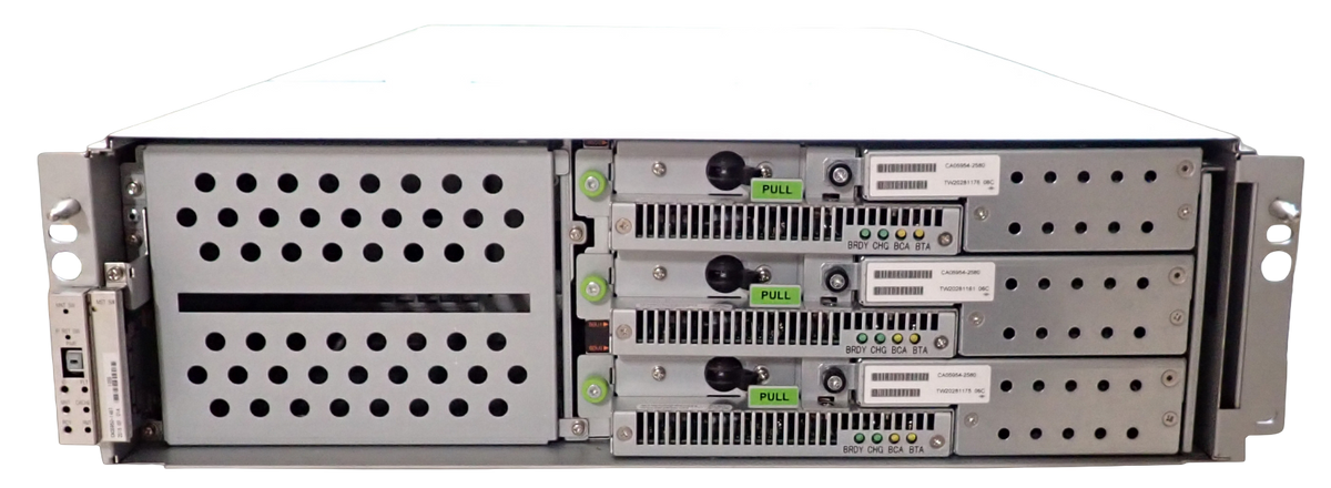 Fujitsu Eternus DX600 S3 Base FTS:ET603SAU & 2x Controller Modules CA07555-D811