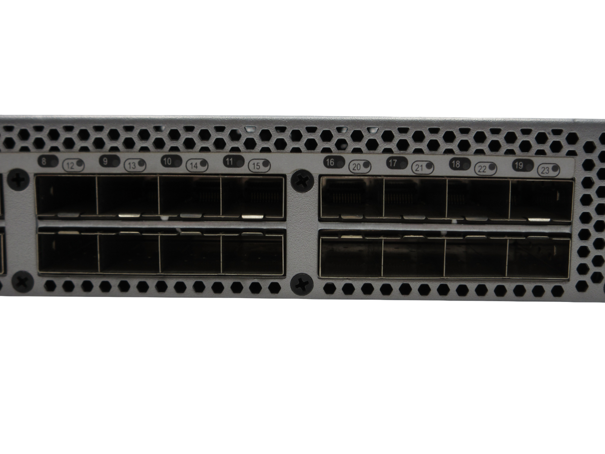 Brocade 300 HD-320-0008 320 24-Port 8Gb Fibre Channel SAN Switch 16 Ports Active