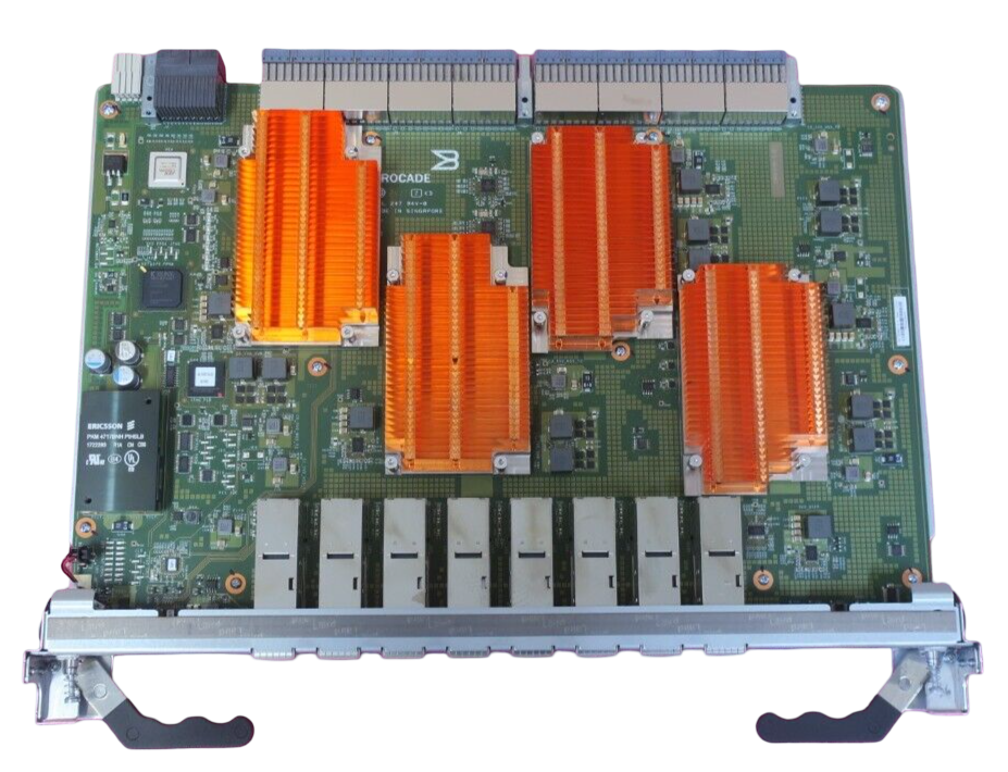 Brocade CR32-8 Core Routing Blade 16x 4x32Gb QSFP+ XBR-X68-0106 For X6 Directors