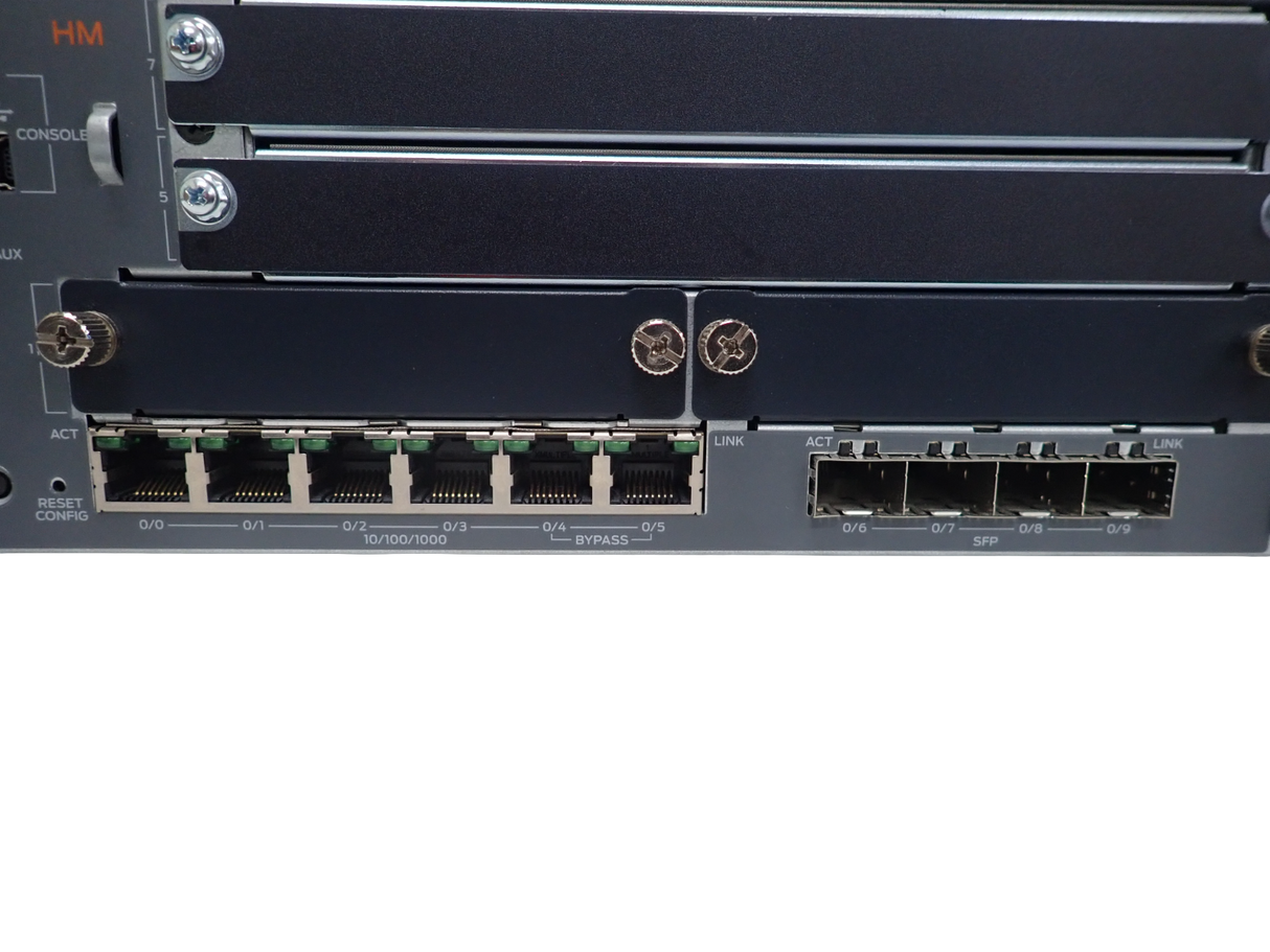 Juniper Networks SRX550 6x RJ-45 4x SFP Gateway Security Appliance SRX550-645AP