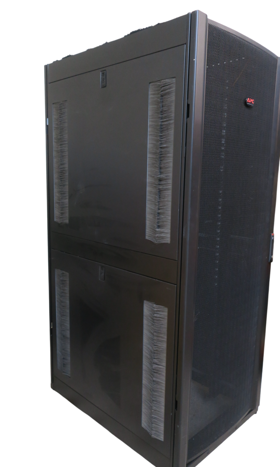 APC AR3140 NetShelter SX Server 19" 750mm x 1070mm Networking Rack Cabinet 42U