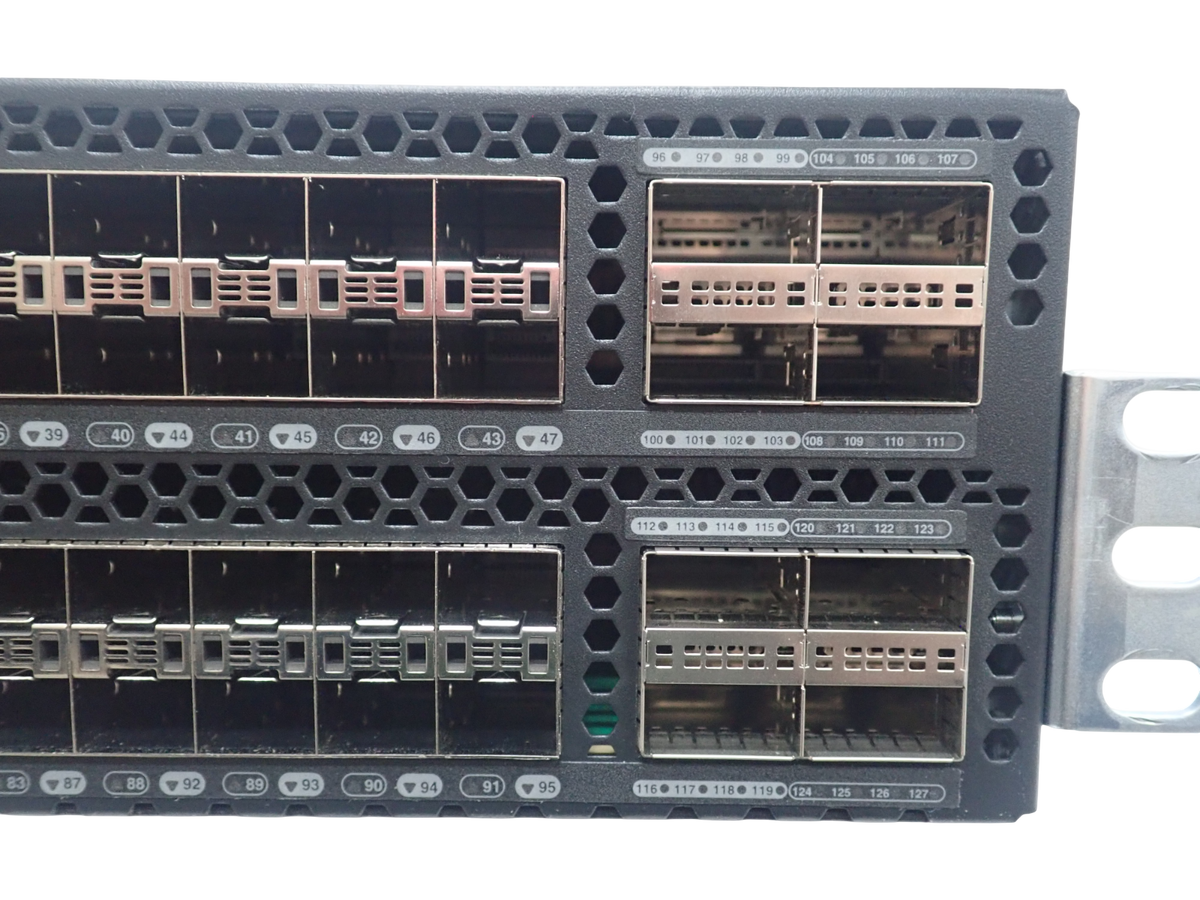IBM SAN128B-6 8960-F96 96x 32Gb SFP+ 48-Active Fibre Channel Switch Brocade G630