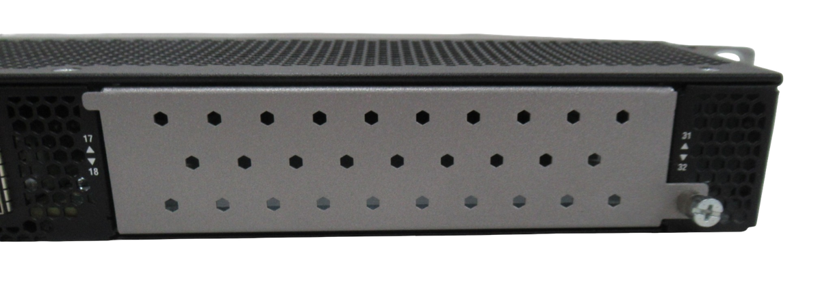 IBM SAN32C-6 16x 32Gb SFP+ Ports 16 Active B2F Fabric SAN Switch 2x PSU 8977-T32