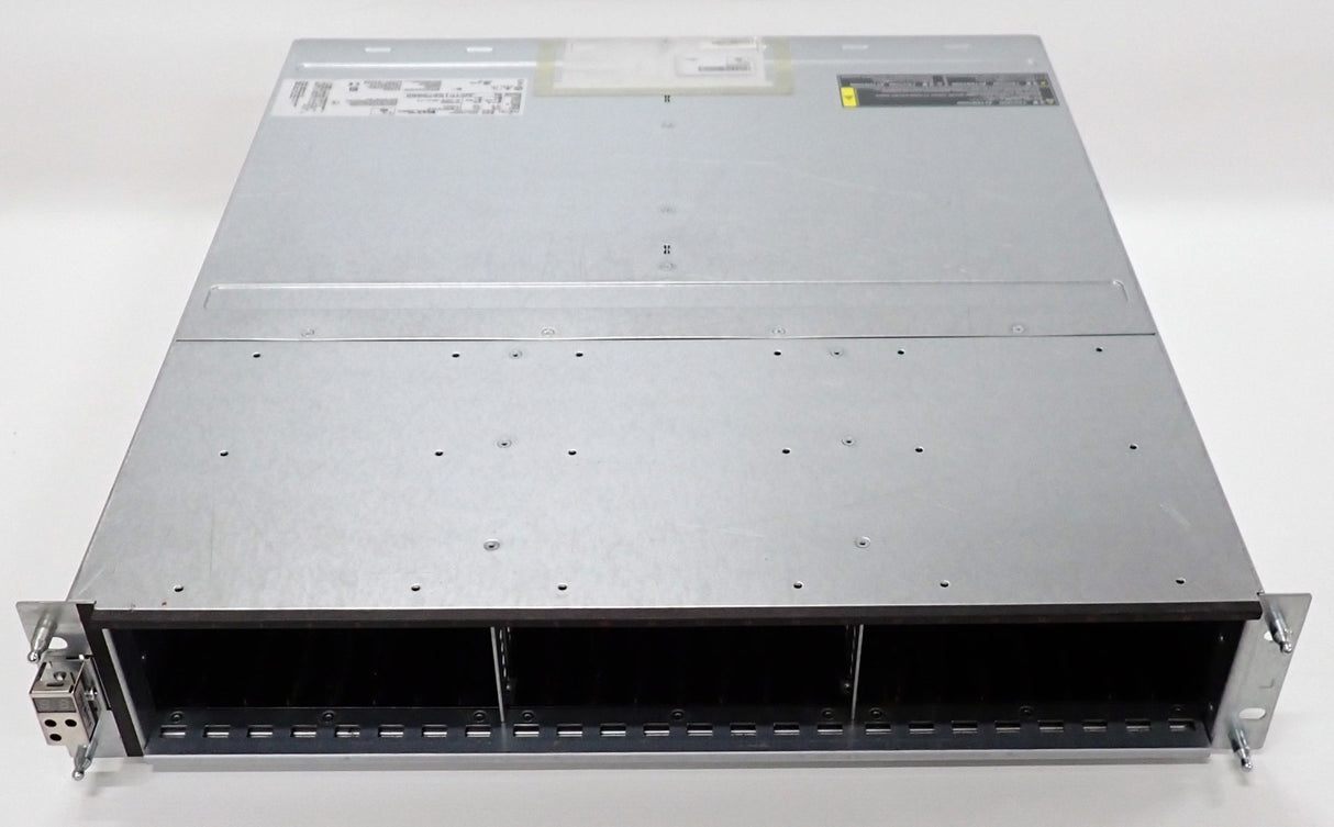 Fujitsu Eternus ETPEADU DX5/600 S3 24x 2.5" Drive Enclosure + 2x IOM12G + 2x PSU