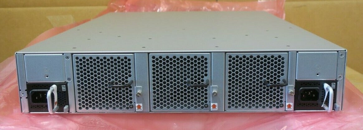 New Brocade MP-7840B 24x 16Gb FC 2x 40GbE 16x 10GbE SAN Extension Switch -71RGP