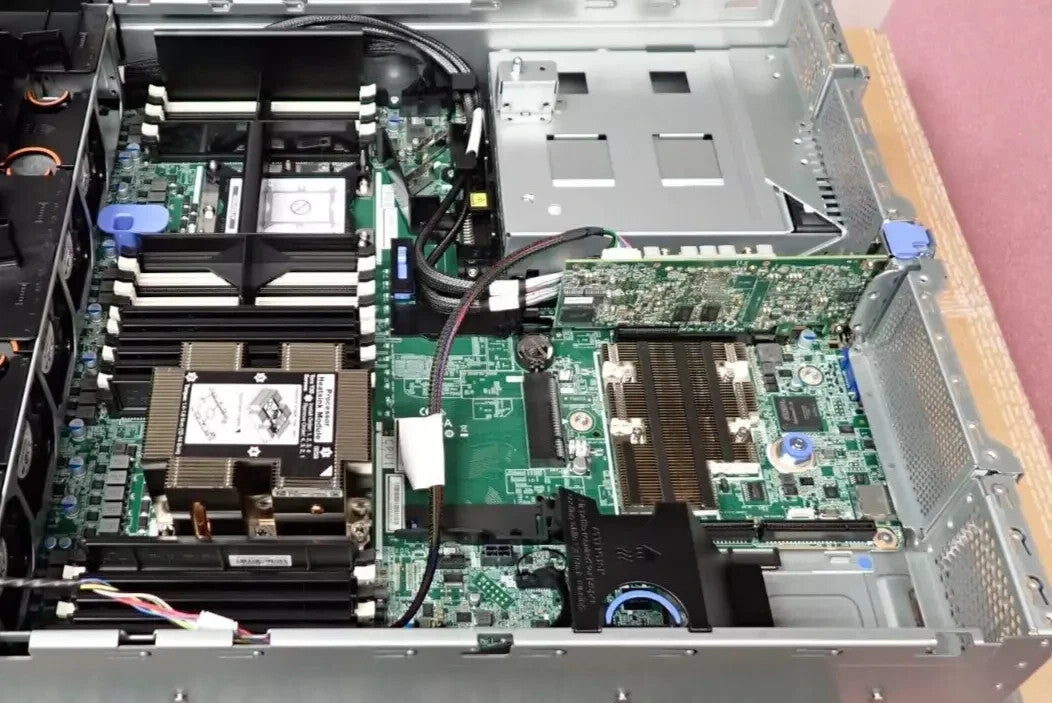 NEW Lenovo ThinkSystem SR650 2x Gen 1/2 Scalable CPU 24-DIMM 8-Bay 2U CTO Server