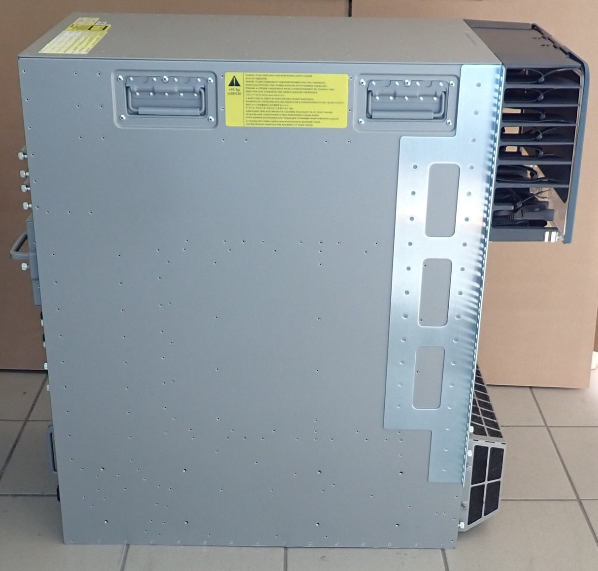 Cisco Nexus N7K-C7010 21U 7000 10-Slot Network Switch Chassis 2x N7K-C7010-FAB-1
