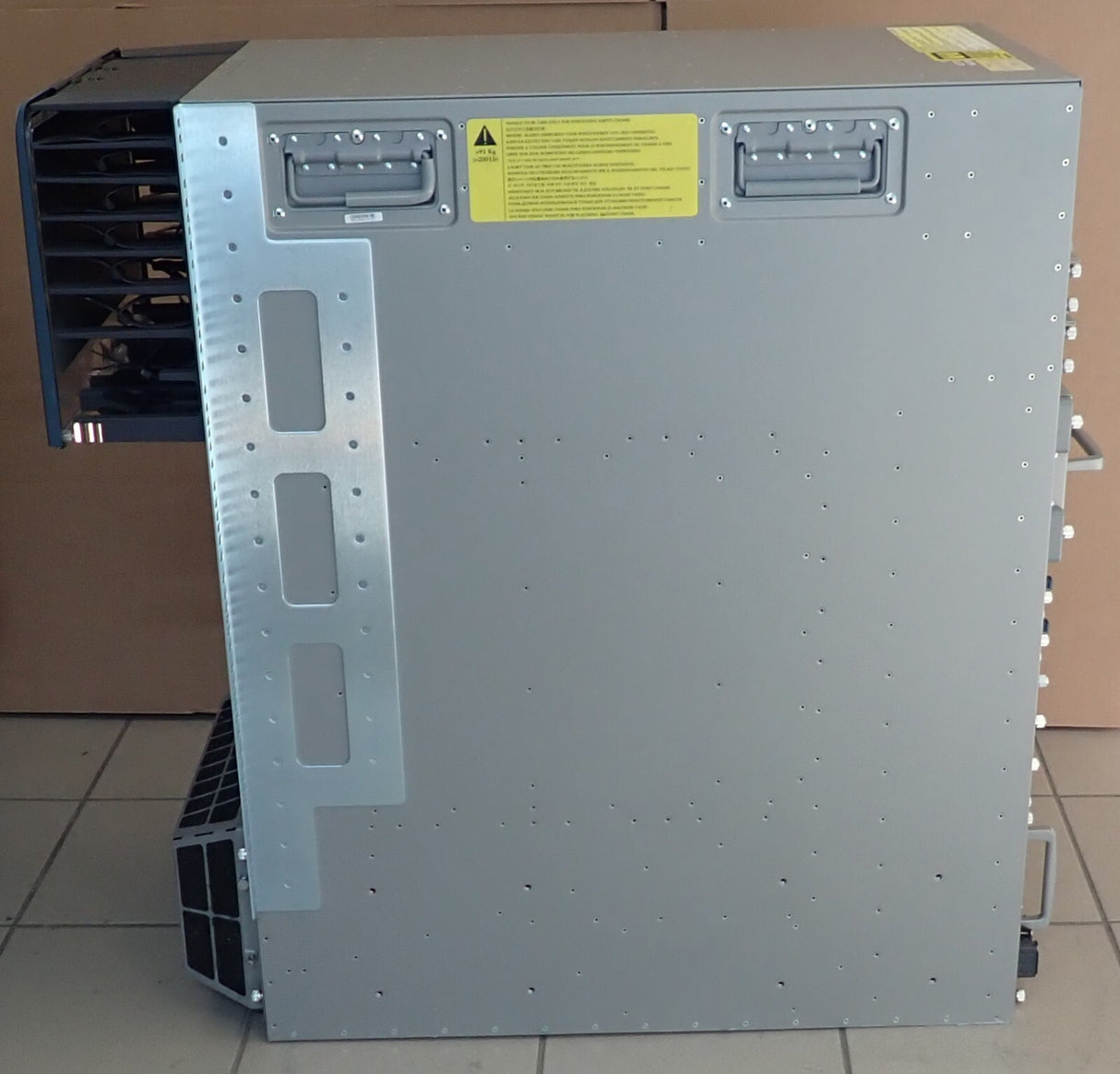 Cisco Nexus N7K-C7010 21U 7000 10-Slot Network Switch Chassis 2x N7K-C7010-FAB-1