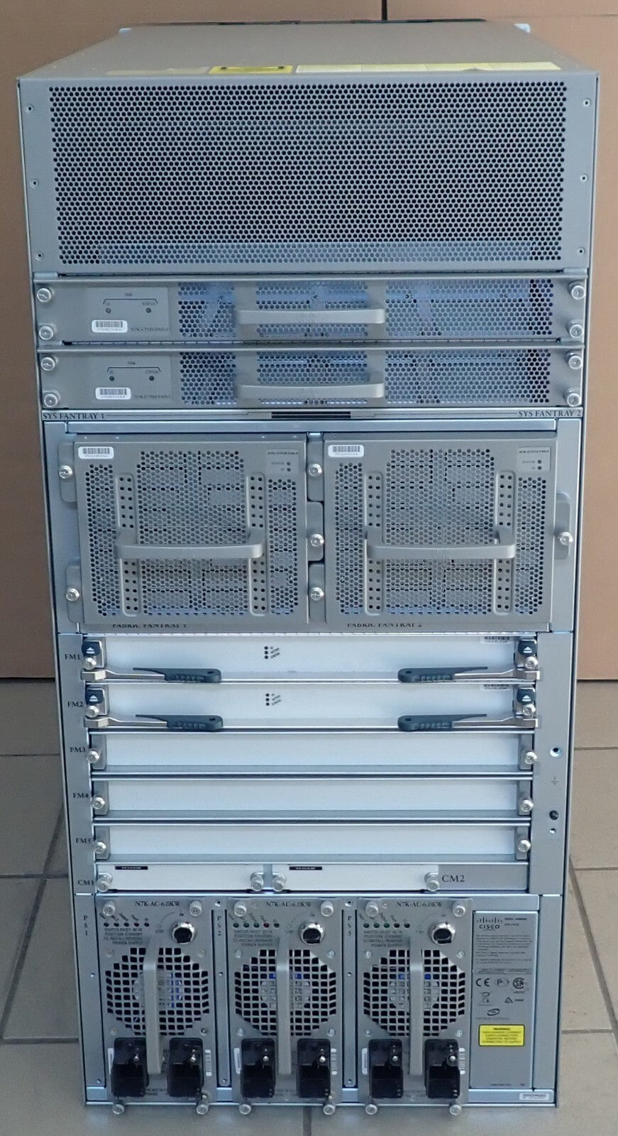 Cisco Nexus N7K-C7010 21U 7000 10-Slot Network Switch Chassis 2x N7K-C7010-FAB-1