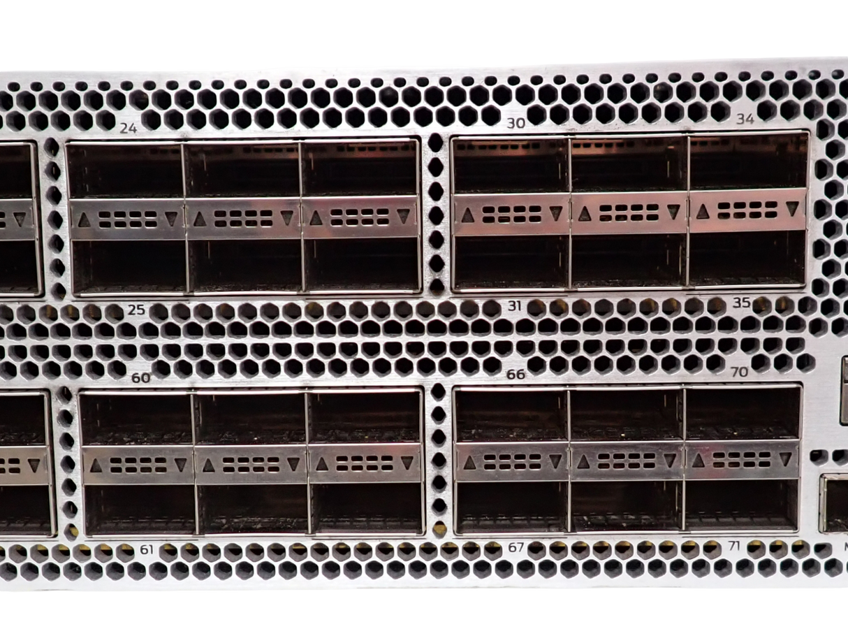 Juniper PTX1000-72Q 288x 10GE /72x 40GE / 24x 100GE QSFP+ Packet Transfer Router