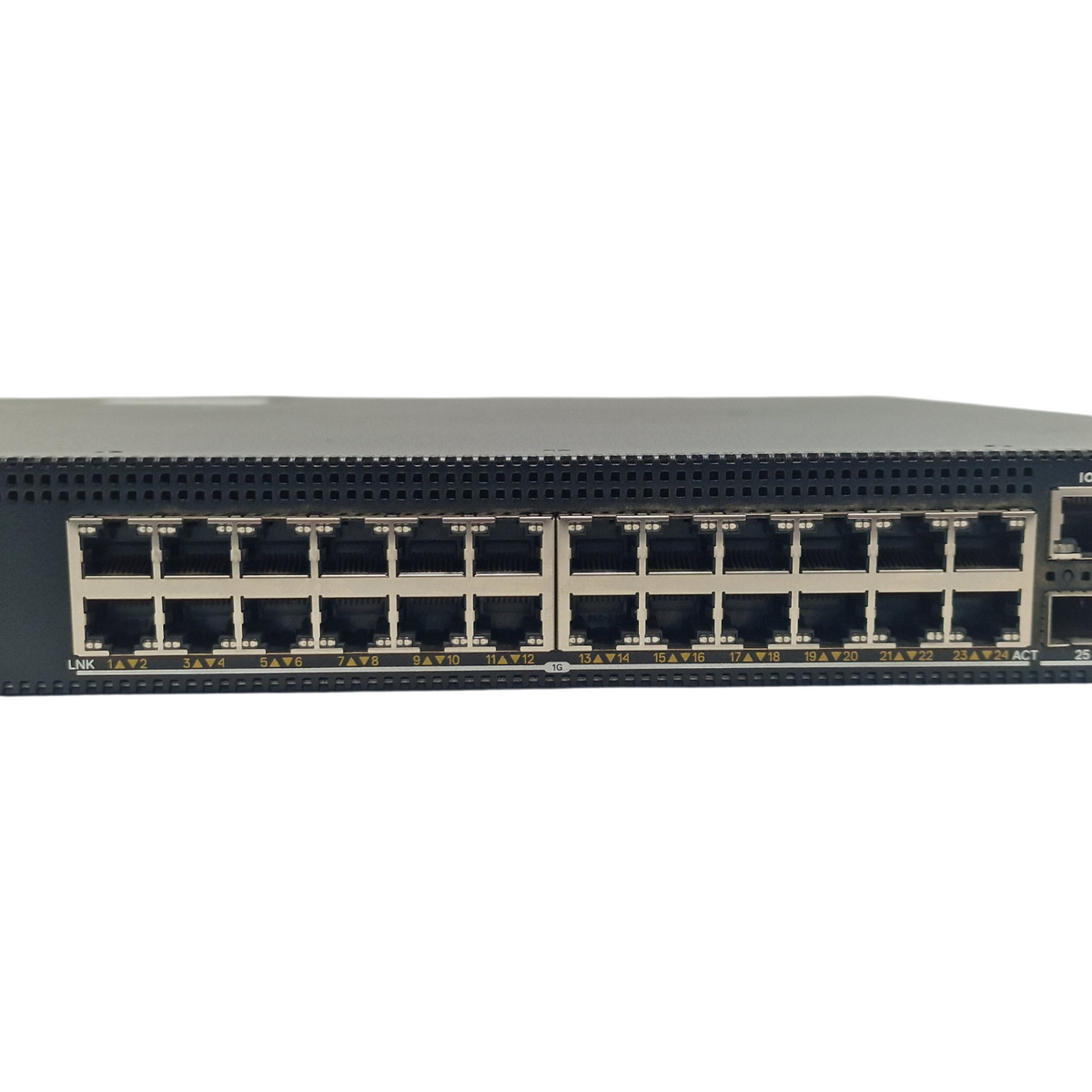 Dell EMC PowerSwitch N3224P-ON 24x 1G RJ45 PoE 4x 10G SFP+ 2x 100G QSFP28 Switch