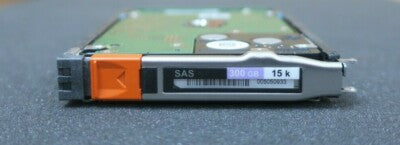 EMC 300GB 15K 2.5" SAS Hard Drive 005050933 V4-2S15-300 V6-2S15-300 SAN VNX VNXe