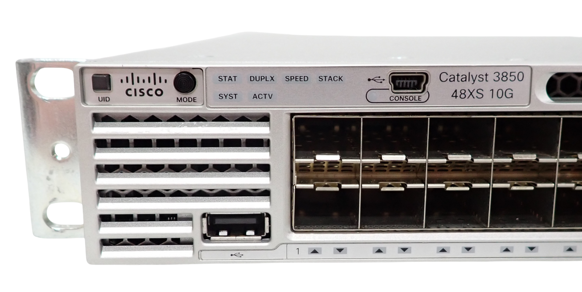 Cisco Catalyst WS-C3850-48XS-S 48x 1/10Gb SFP+ + 4x 40Gb QSFP+ F2B IPBASE Switch