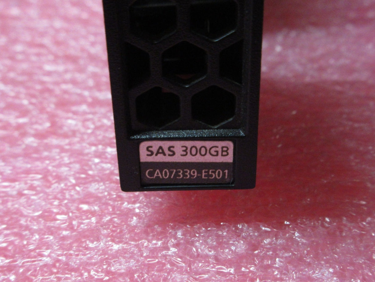 Fujitsu Eternus 300GB 10K 2.5" 6G SAS CA05954-3494 10601861805 HDD CA07339-E501