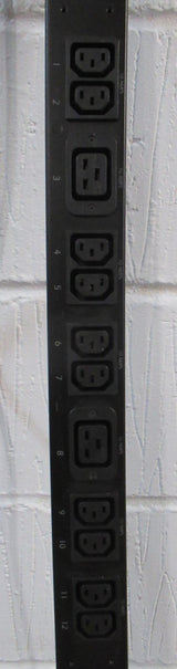 APC AP7852 20xC13 4xC19 ZeroU Switched Rack PDU Power Distribution Unit 230V 16A