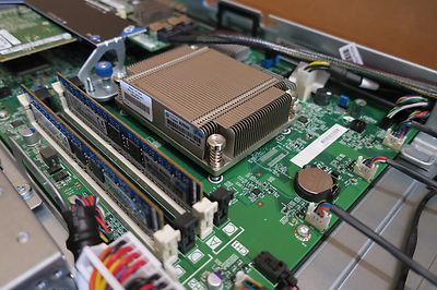 NEW HP ProLiant DL320e GEN8 675598-B21 E3-1240v2 8GB 1U Server with rack rails