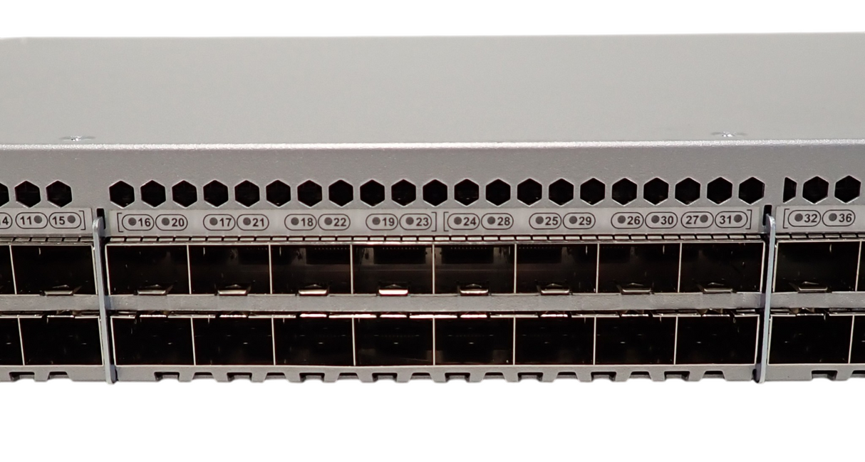 Brocade G720 48x 64GbE SFP+ + 8x 2x64G SFP-DD Port (24-Act) B2F 1U FC SAN Switch