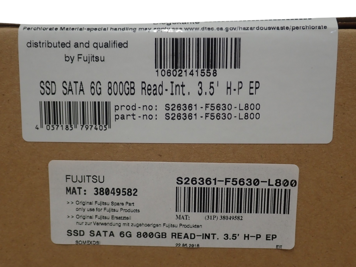 NEW Fujitsu 800 GB SATA 6G RI 2.5" Hot-Plug SSD in 3.5" S26361-F5630-L800