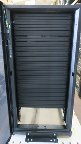NEW APC AR3104 Netshelter SX 24U Server Rack Enclosure Cabinet