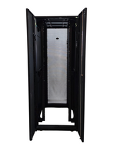 APC AR3140 NetShelter SX 42U Wide 750mm x 1070mm Server Rack Cabinet Enclosure