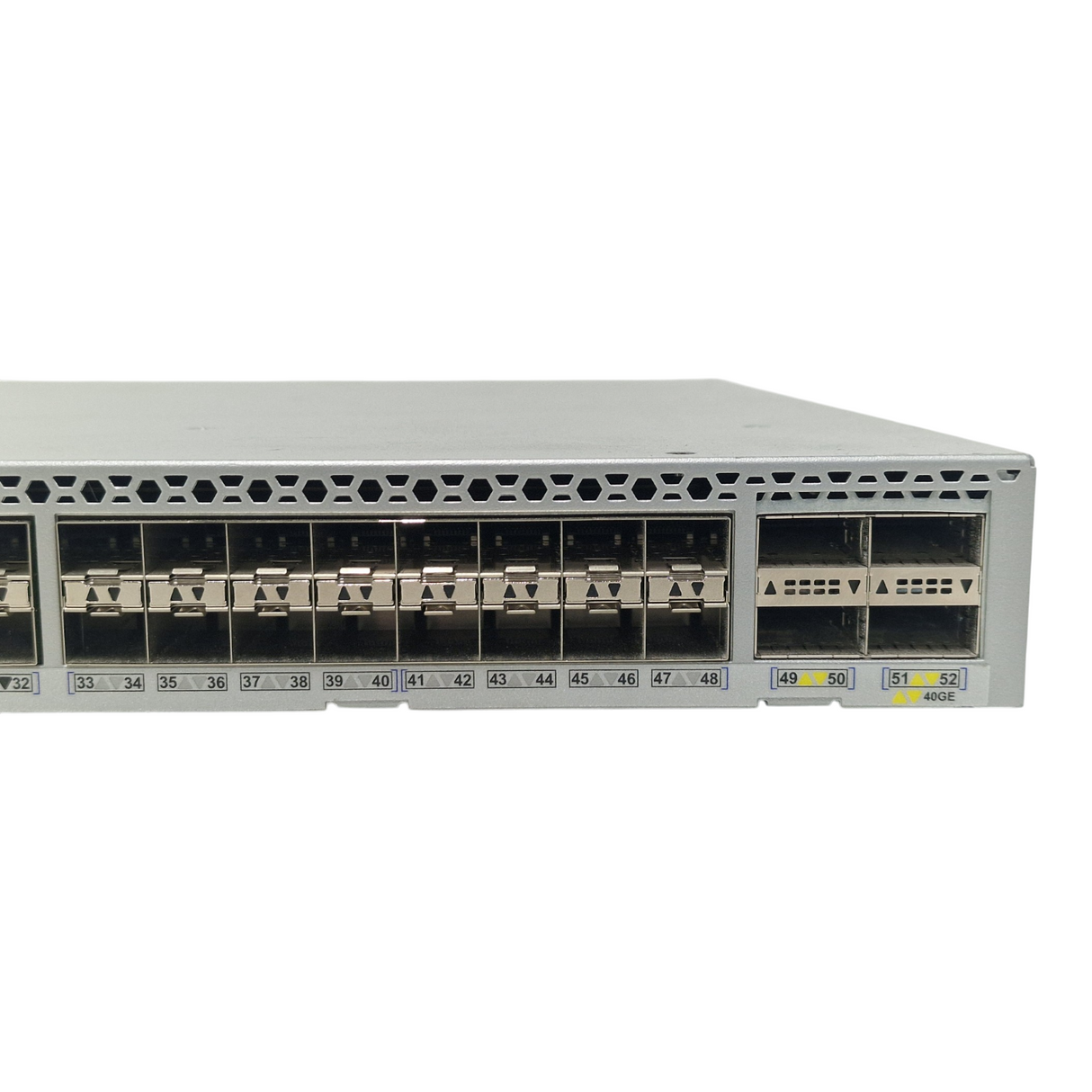 Brocade VDX 6740 48-Port 10GbE SFP+ 4x 40GbE QSFP+ Layer 3 F2B Switch VDX6740