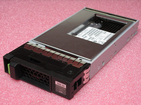 Fujitsu DX S3 S4 MLC SSD SAS 3.84TB 12G 3.5 CA07670-E236 10602115739 38049310