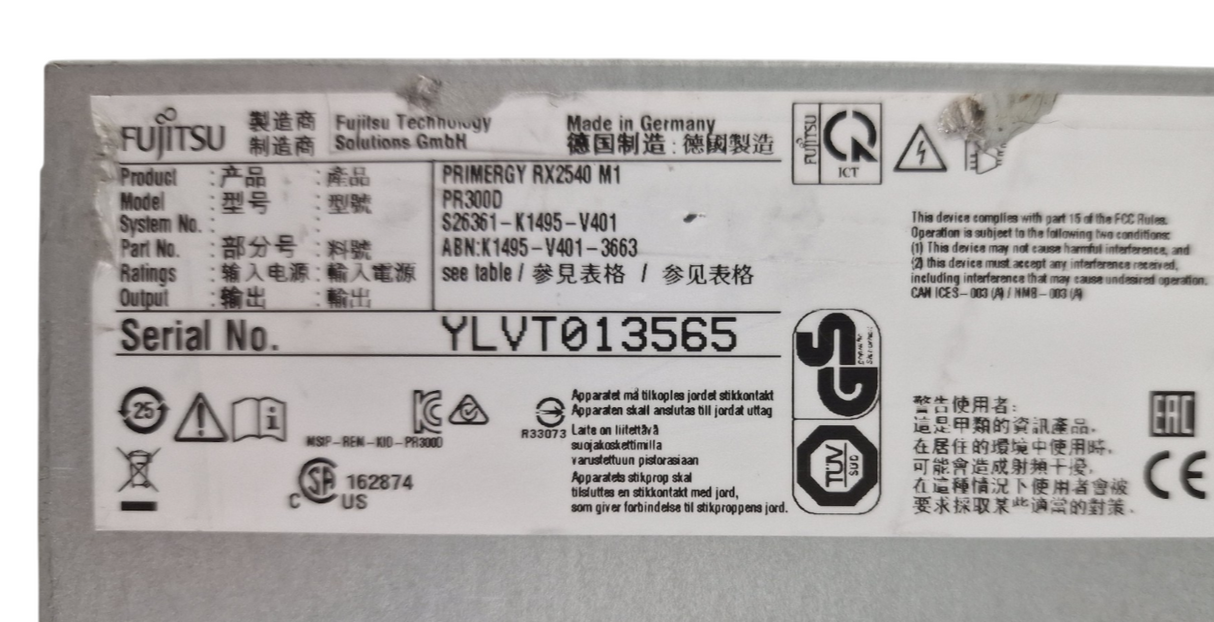 Fujitsu Primergy RX2540 M1 8-Bay 2.5" 2x Xeon E5-2600v3 24x DDR4 2U CTO Server
