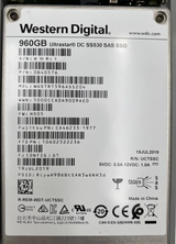 Fujitsu 960GB 12G SAS RI 2.5" SFF SSD + Eternus DX S4 Caddy CA08226-E654