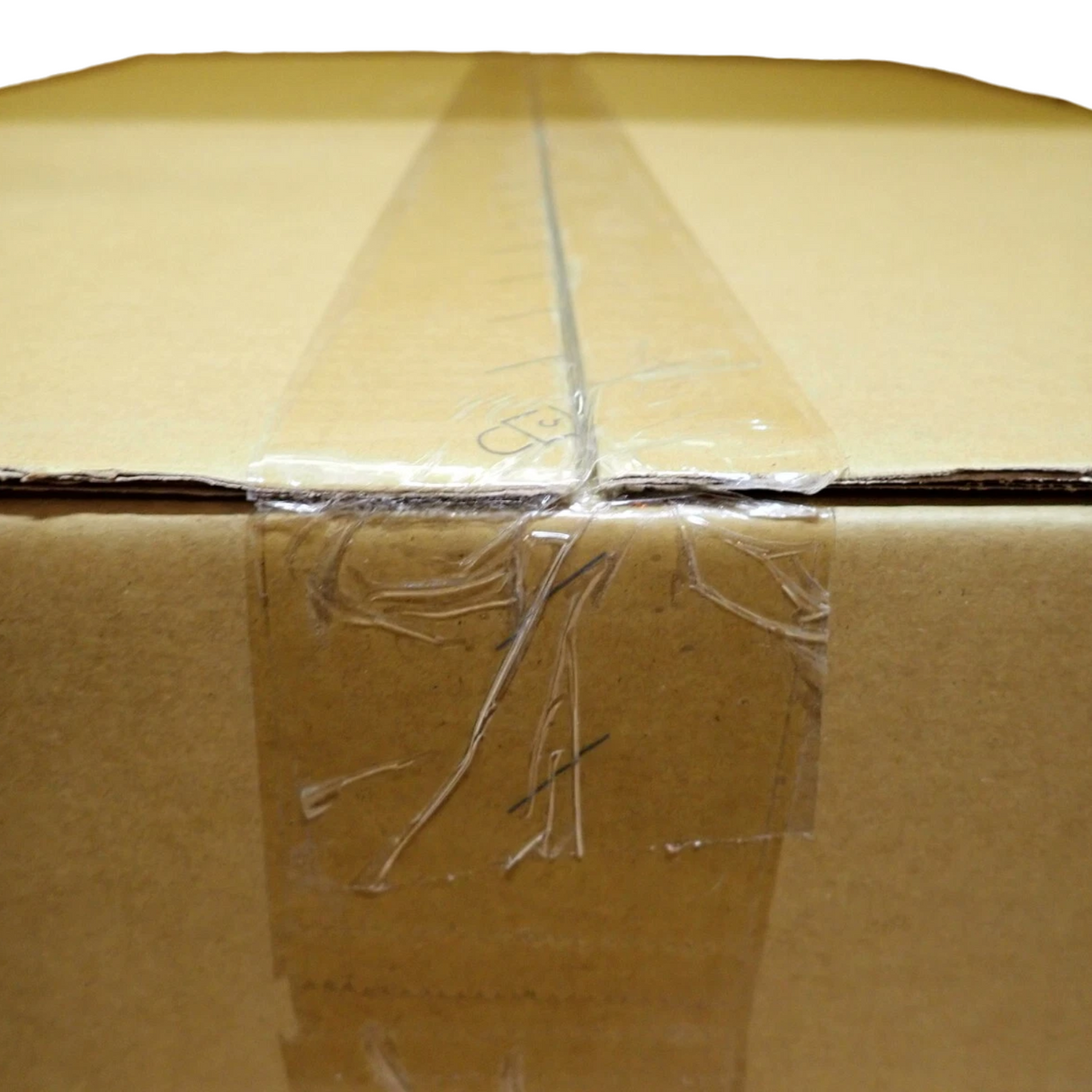 New Dell PowerSwitch  Z9432F-ON RA 32-Port 400GbE m/rate switch with OS10 4GK49